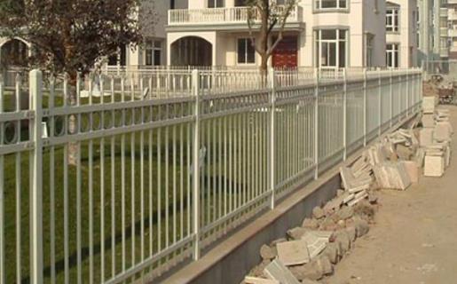 锌钢围墙栅栏常见种类